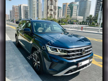 Volkswagen  Teramont  Highline  2022  Automatic  62,000 Km  6 Cylinder  All Wheel Drive (AWD)  SUV  Blue