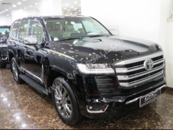 تويوتا  لاند كروزر  في اكس ار توين توربو  2024  اوتوماتيك  0 كم  6 سلندر  دفع رباعي  اس يو في  أسود  تحت الضمان