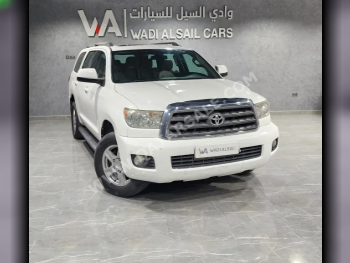 Toyota  Sequoia  2014  Automatic  297,000 Km  8 Cylinder  Four Wheel Drive (4WD)  SUV  White