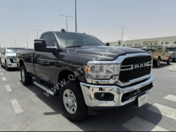 Dodge  Ram  2024  Automatic  4,000 Km  8 Cylinder  Four Wheel Drive (4WD)  Pick Up  Black  With Warranty