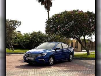 ام جي  5  2020  اوتوماتيك  87,000 كم  4 سلندر  سحب امامي  سيدان  ازرق