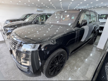 لاند روفر  رنج روفر  فوج اتش اس اي  2023  اوتوماتيك  19,000 كم  8 سلندر  دفع رباعي  اس يو في  أسود  تحت الضمان