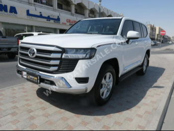 Toyota  Land Cruiser  GXR  2024  Automatic  1,000 Km  6 Cylinder  Four Wheel Drive (4WD)  SUV  White  With Warranty