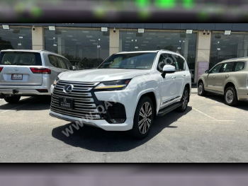Lexus  LX  600 Luxury  2025  Automatic  0 Km  6 Cylinder  Four Wheel Drive (4WD)  SUV  White  With Warranty