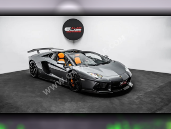 Lamborghini  Aventador  LP700-4  2015  Automatic  26,766 Km  12 Cylinder  Rear Wheel Drive (RWD)  Coupe / Sport  Gray