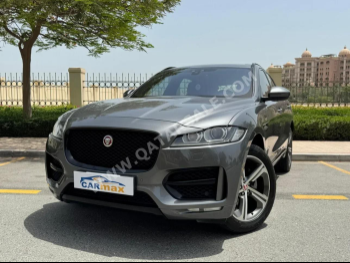 Jaguar  F-Pace  2018  Automatic  127,000 Km  4 Cylinder  Four Wheel Drive (4WD)  SUV  Gray