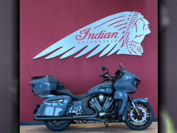 Indian Motors  PURSUIT DARK HORSE - PREMIUM -  2024 - Color Dark Gray -  Warranty