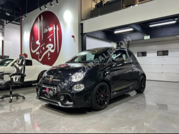 فيات  595  ابارث  2022  اوتوماتيك  20,000 كم  4 سلندر  سحب امامي  هاتشباك  أسود