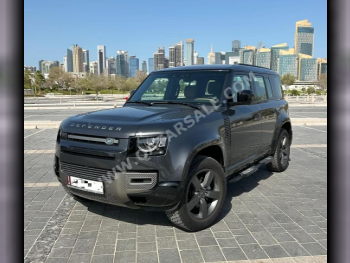 لاند روفر  ديفيندر  110 اكس  2025  اوتوماتيك  7,000 كم  4 سلندر  دفع رباعي  اس يو في  رمادي كاربيثيان  تحت الضمان