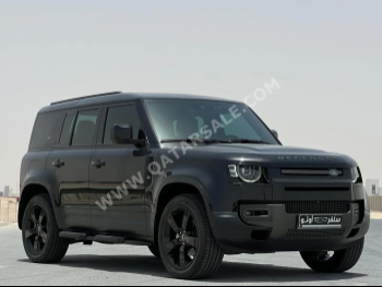 لاند روفر  ديفيندر  110  2023  اوتوماتيك  64,000 كم  4 سلندر  دفع رباعي  اس يو في  أسود  تحت الضمان