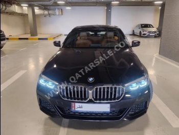 BMW  5-Series  520i  2021  Automatic  48,000 Km  4 Cylinder  Front Wheel Drive (FWD)  Sedan  Black  With Warranty