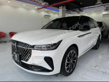 Lincoln  Nautilus  Turbo 2.7  2024  Automatic  19,000 Km  4 Cylinder  Four Wheel Drive (4WD)  SUV  White  With Warranty