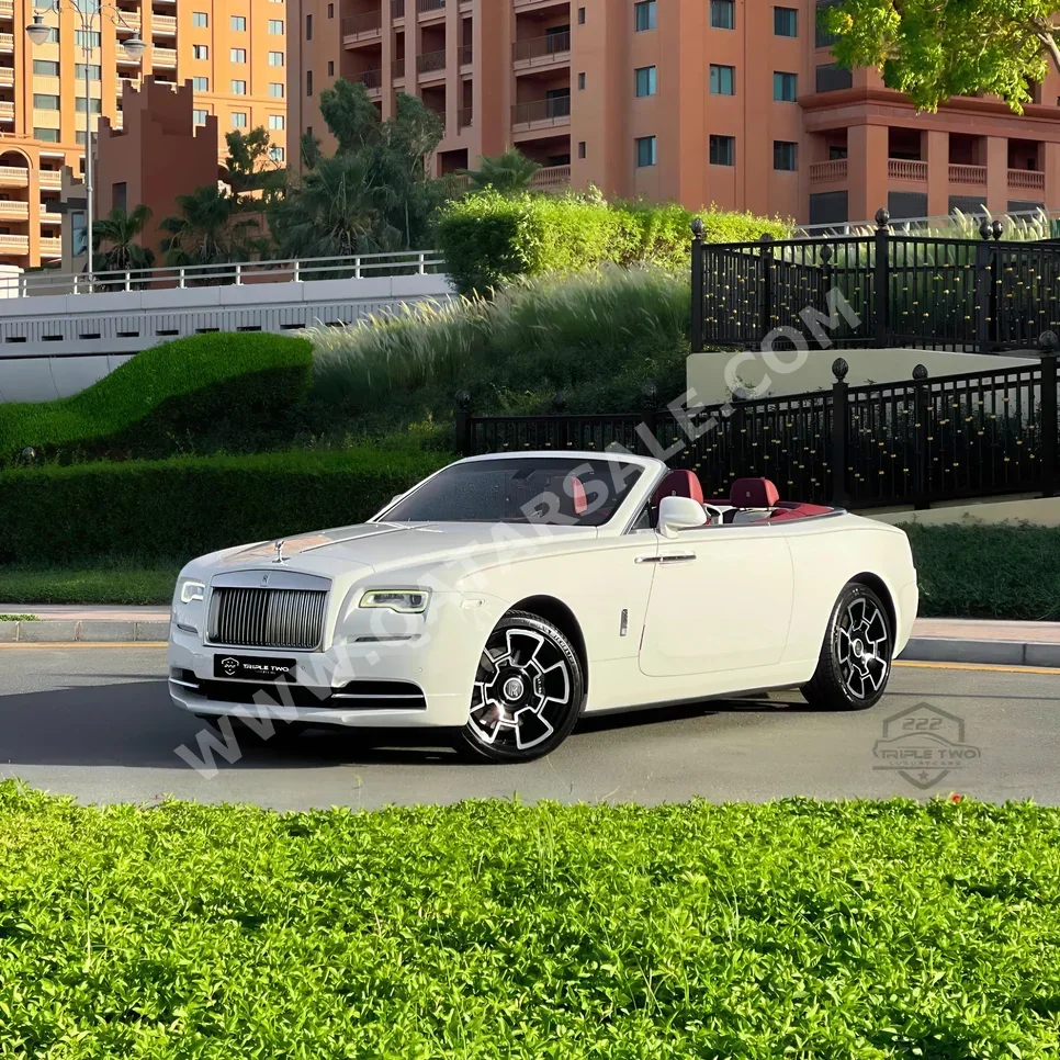 رولز - رويس  داون  2017  اوتوماتيك  115,300 كم  12 سلندر  دفع كلي مستمر  كشف  أبيض