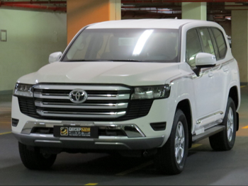 تويوتا  لاند كروزر  جي اكس ار  2024  اوتوماتيك  0 كم  6 سلندر  دفع رباعي  اس يو في  أبيض  تحت الضمان