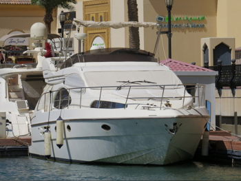 أزموت  46 ايفو  ايطاليا  2006  أبيض  48 قدم  مع موقف