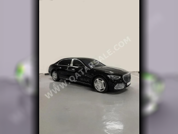 مرسيدس - بنز  مايباخ  S680  2023  اوتوماتيك  15,000 كم  12 سلندر  دفع كلي مستمر  سيدان  أسود  تحت الضمان