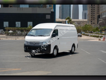 Foton  Van  2022  Manual  23,700 Km  4 Cylinder  Front Wheel Drive (FWD)  Van / Bus  White