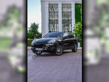 بورش  كيان  اس  2013  اوتوماتيك  113,000 كم  8 سلندر  دفع رباعي  اس يو في  أسود