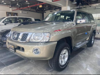Nissan  Patrol  Safari  2023  Automatic  12,800 Km  6 Cylinder  Four Wheel Drive (4WD)  SUV  Gold