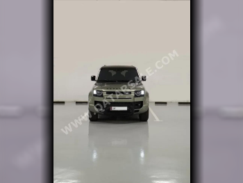 لاند روفر  ديفيندر  110 اتش اس اي  2020  اوتوماتيك  108,000 كم  6 سلندر  دفع رباعي  اس يو في  أخضر