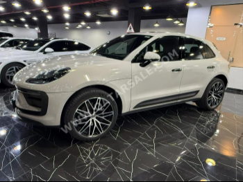بورش  ماكان  2023  اوتوماتيك  24,000 كم  4 سلندر  دفع رباعي  اس يو في  أبيض