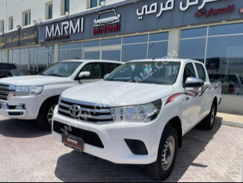 تويوتا  هاي لوكس  2022  اوتوماتيك  181,000 كم  4 سلندر  دفع رباعي  بيكب  أبيض