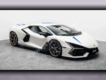 لمبرجيني  ريفويلتو  2024  اوتوماتيك  315 كم  12 سلندر  دفع خلفي  كوبيه \ سبورت  أبيض