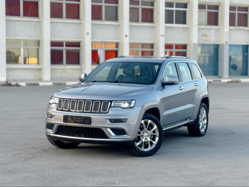 جييب  جراند شيروكي  سومت  2019  اوتوماتيك  68,000 كم  6 سلندر  دفع رباعي  اس يو في  فضي