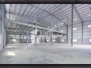 مخازن و مستودعات - الوكرة  - بركة العوامر  -المساحة: 4000 متر مربع