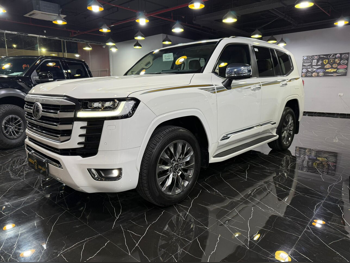 Toyota  Land Cruiser  VXR Twin Turbo  2024  Automatic  49,000 Km  6 Cylinder  Four Wheel Drive (4WD)  SUV  White  With Warranty