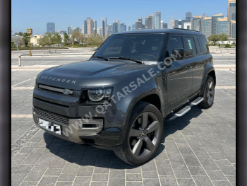 لاند روفر  ديفيندر  110 اكس  2025  اوتوماتيك  9,000 كم  6 سلندر  دفع رباعي  اس يو في  رمادي كاربيثيان  تحت الضمان