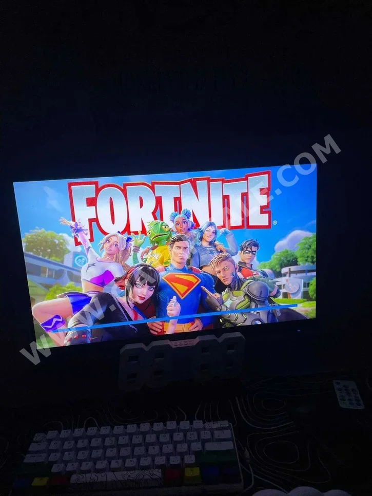 الشاشات اسوس \ 20 بوصة أسود