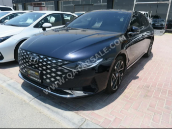 هيونداي  ازيرا  2021  اوتوماتيك  90,000 كم  6 سلندر  سحب امامي  سيدان  ازرق