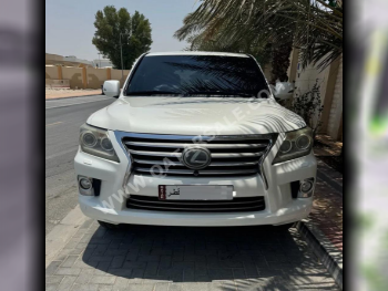 لكزس  ال اكس  570  2012  اوتوماتيك  239,000 كم  8 سلندر  دفع رباعي  اس يو في  أبيض