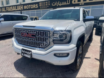 جي ام سي  سييرا  دينالي  2016  اوتوماتيك  108,000 كم  8 سلندر  دفع رباعي  بيكب  أبيض