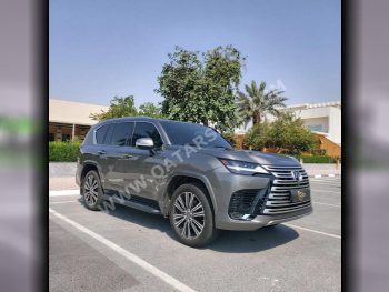Lexus  LX  600 Luxury  2022  Automatic  78,000 Km  6 Cylinder  Four Wheel Drive (4WD)  SUV  Gray  With Warranty