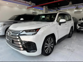 لكزس  ال اكس  600  2023  اوتوماتيك  64,000 كم  6 سلندر  دفع رباعي  اس يو في  أبيض  تحت الضمان