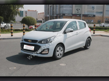 Chevrolet  Spark  2019  Automatic  162,000 Km  4 Cylinder  Front Wheel Drive (FWD)  Hatchback  White