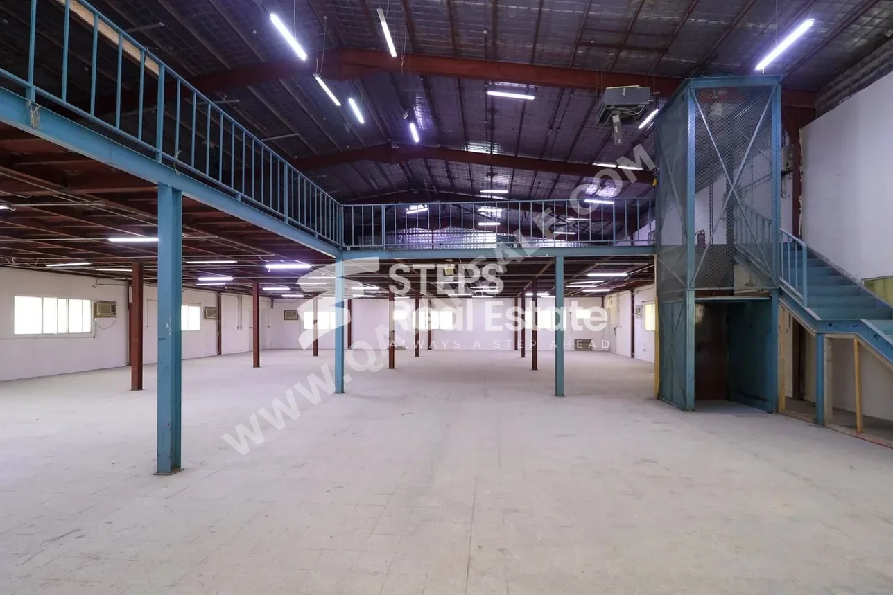 Warehouses & Stores - Al Rayyan  - Industrial Area  -Area Size: 1000 Square Meter