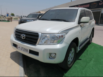 تويوتا  لاند كروزر  جي اكس  2008  اوتوماتيك  600,000 كم  6 سلندر  دفع رباعي  اس يو في  أبيض