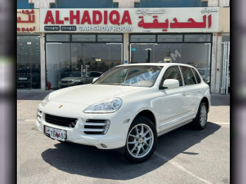 بورش  كيان  2008  اوتوماتيك  69,000 كم  6 سلندر  دفع رباعي  اس يو في  أبيض