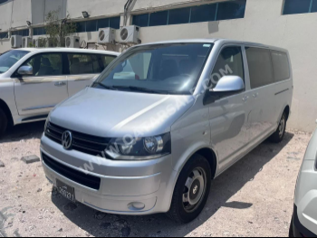  Volkswagen  Caravelle  2015  Automatic  0 Km  4 Cylinder  Front Wheel Drive (FWD)  Van / Bus  Silver