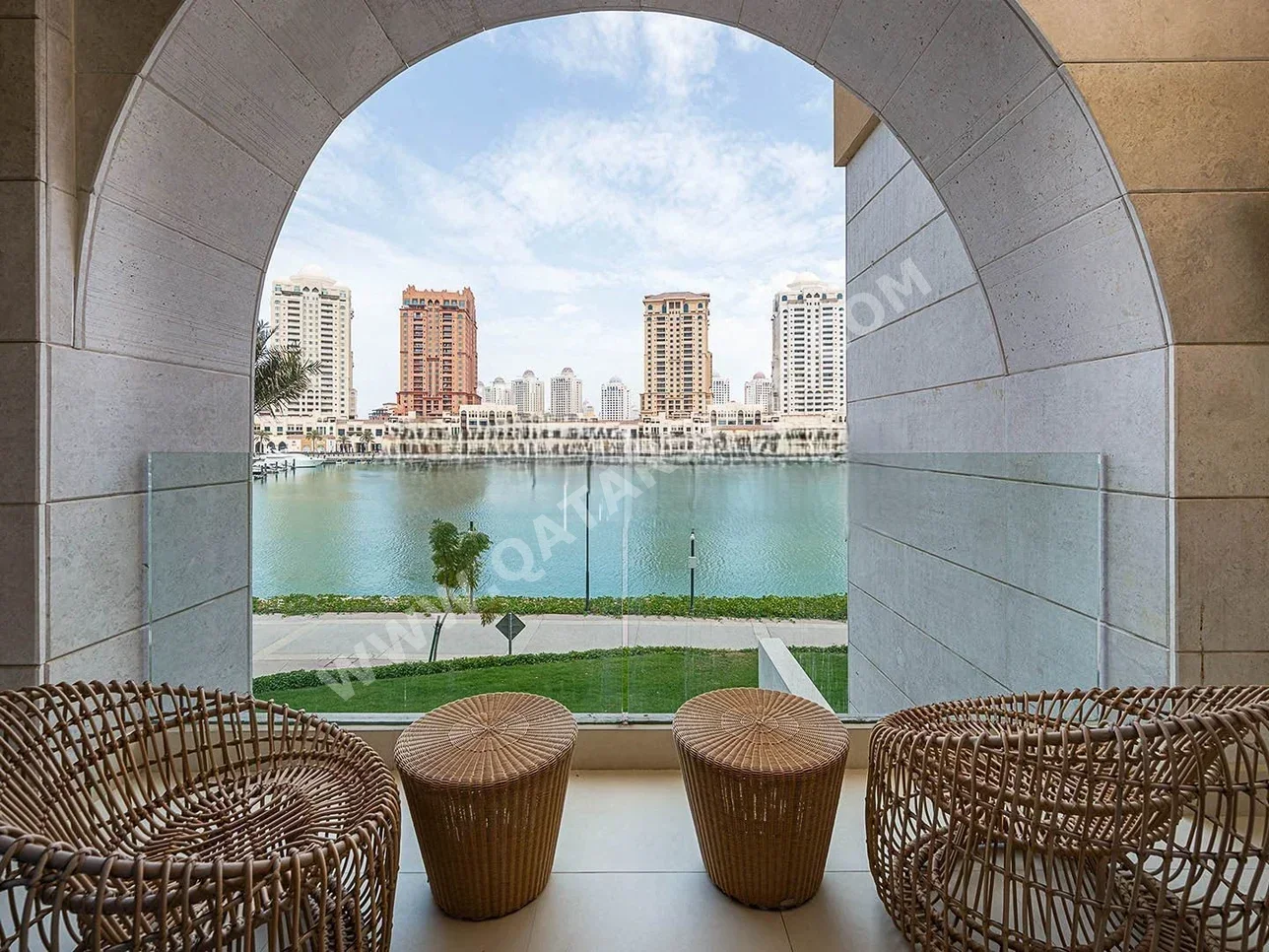 Townhouse - Fully Furnished - Doha - The Pearl - 4 Bedrooms