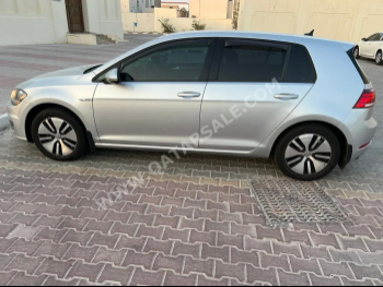 Volkswagen  Crafter  TDI  2019  Automatic  32,000 Km  4 Cylinder  Rear Wheel Drive (RWD)  Hatchback  Silver