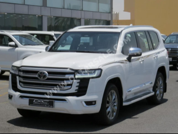 Toyota  Land Cruiser  VXR Twin Turbo  2025  Automatic  0 Km  6 Cylinder  Four Wheel Drive (4WD)  SUV  White  With Warranty