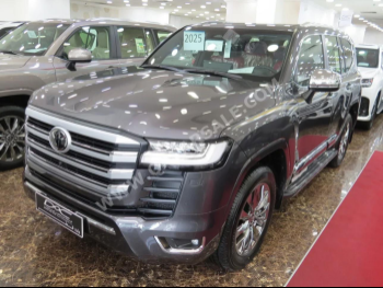 Toyota  Land Cruiser  VXR Twin Turbo  2025  Automatic  0 Km  6 Cylinder  Four Wheel Drive (4WD)  SUV  Gray  With Warranty