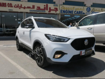 ام جي  زد اس  2022  اوتوماتيك  80,000 كم  4 سلندر  سحب امامي  اس يو في  أبيض