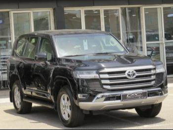 تويوتا  لاند كروزر  جي اكس ار  2024  اوتوماتيك  19,000 كم  6 سلندر  دفع رباعي  اس يو في  أسود  تحت الضمان