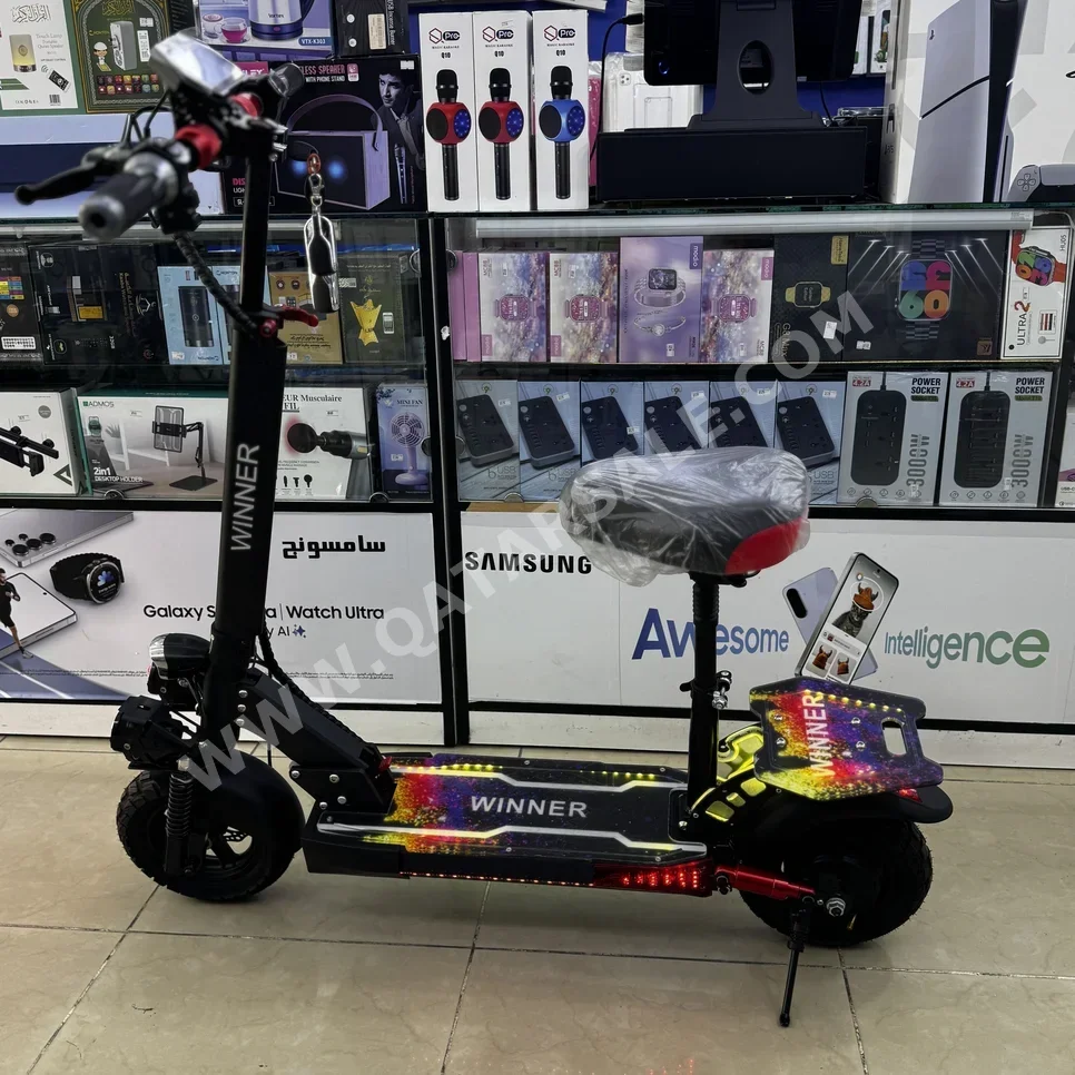 سكوترات سكوتر كهربائي  - أسود