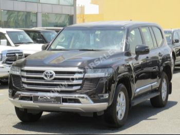 تويوتا  لاند كروزر  جي اكس ار  2024  اوتوماتيك  19,000 كم  6 سلندر  دفع رباعي  اس يو في  أسود  تحت الضمان